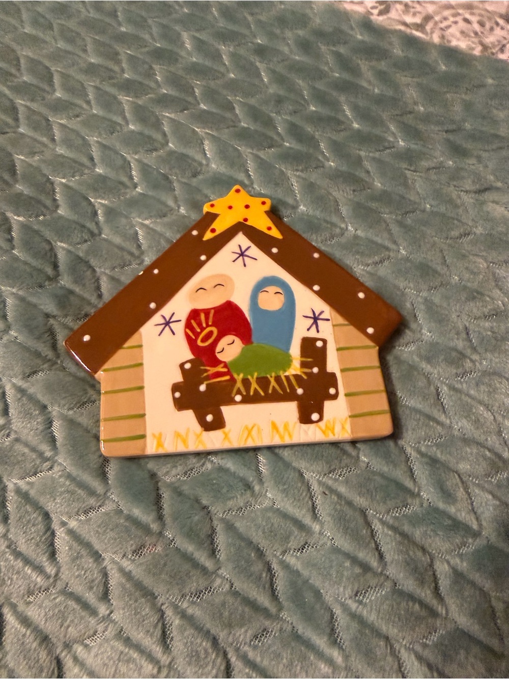 Coton Colors Happy Everything mini manger Christmas